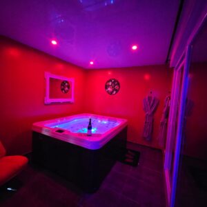 reservation love room